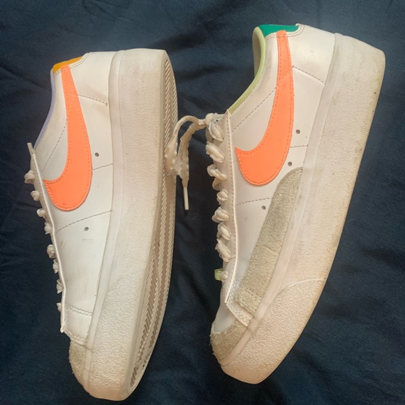 Nike women’s shoes - Picture 3 of 4